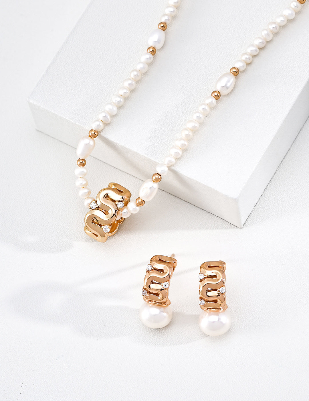 Freshwater Pearl with Ocean Wave Design Jewelry Set