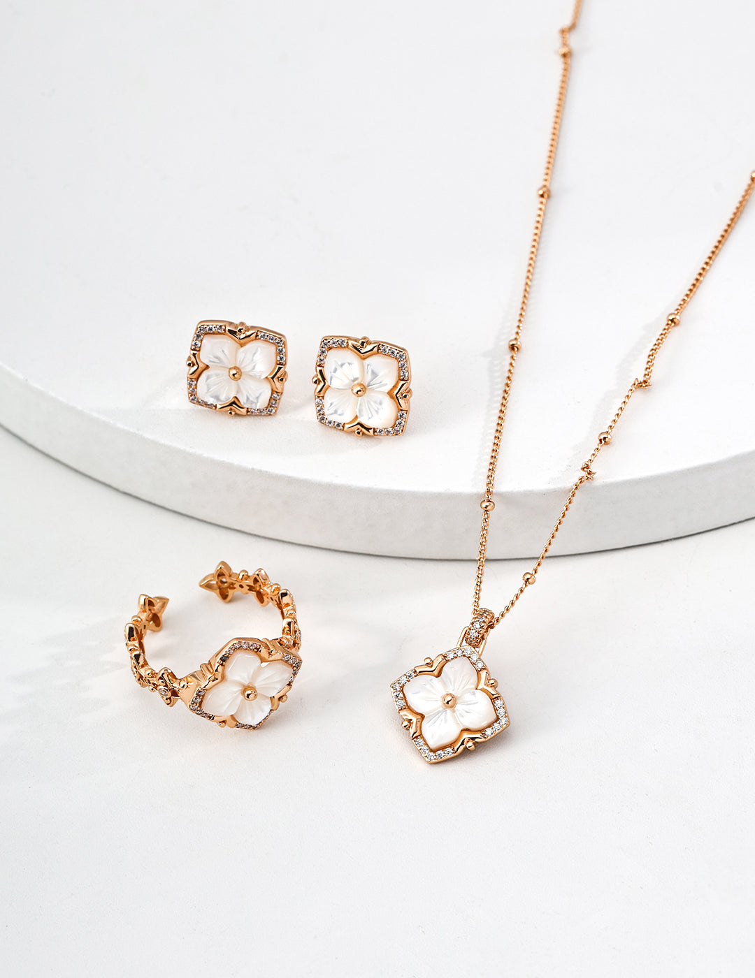 Clover Floral Design Collection
